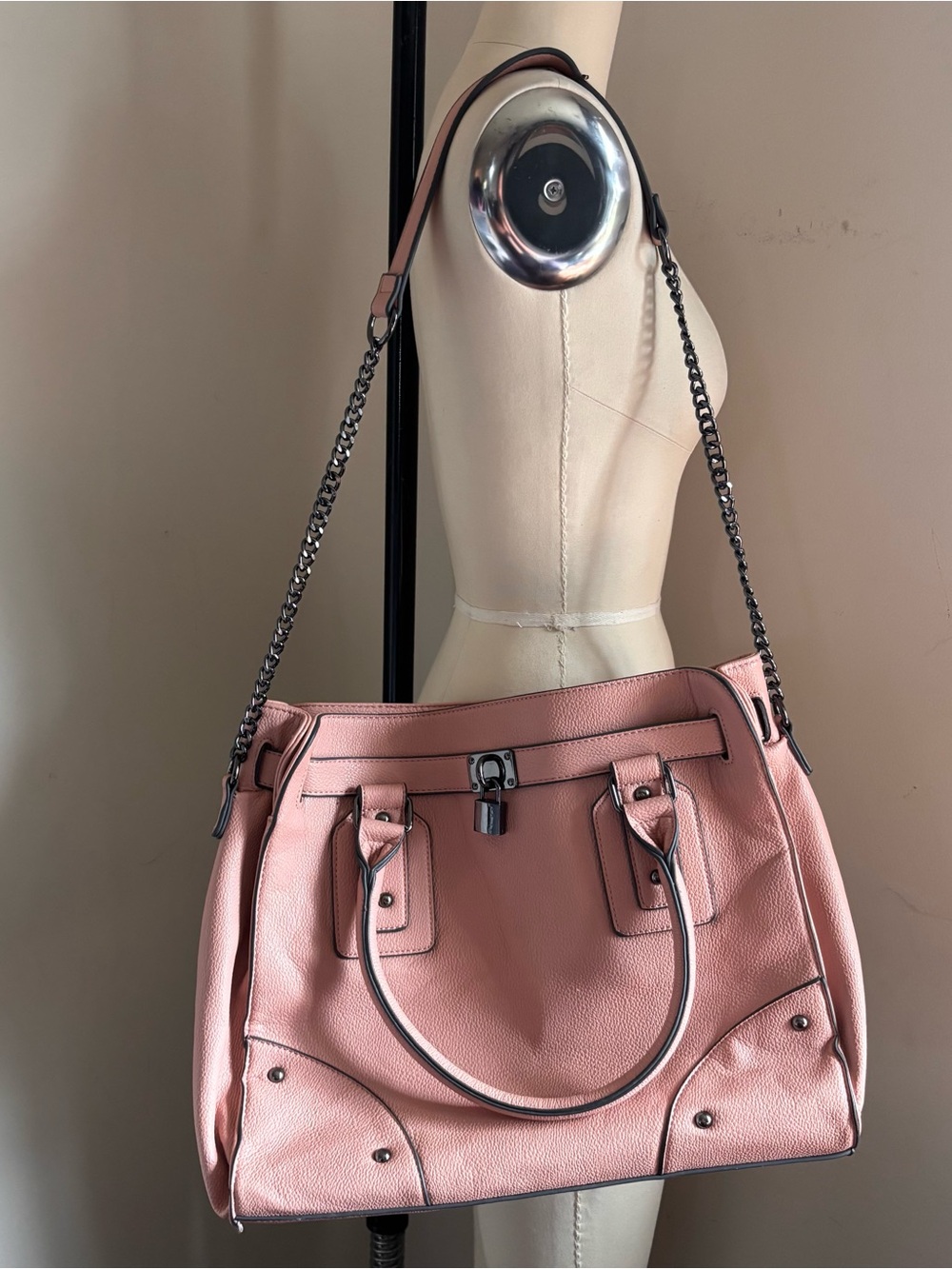 JustFab Blush Pink Leather Shoulder Bag with Chain Strap